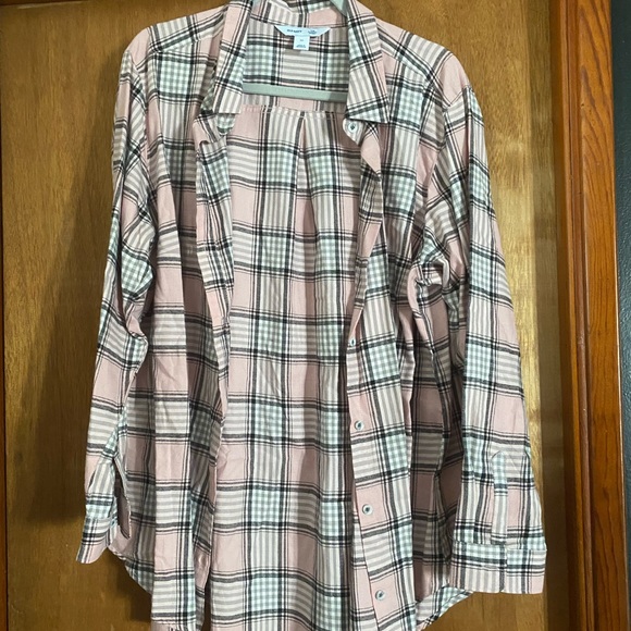 Old Navy Tops - Flannel shirt